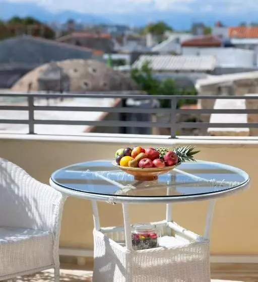 ペントハウススイート, Avli Lounge Apartments