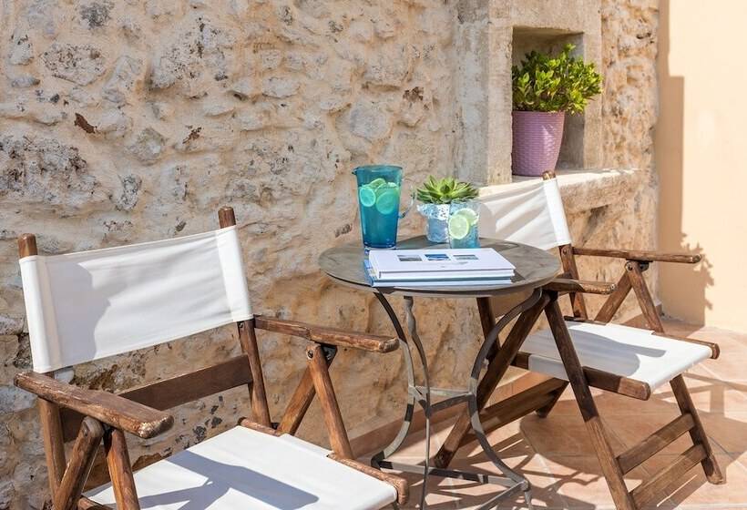 이그제큐티브 스위트, Avli Lounge Apartments