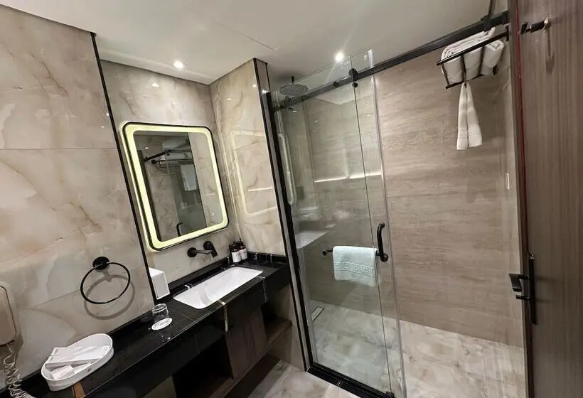 اتاق استاندارد, Dubai Grand Hotel By Fortune, Dubai Airport