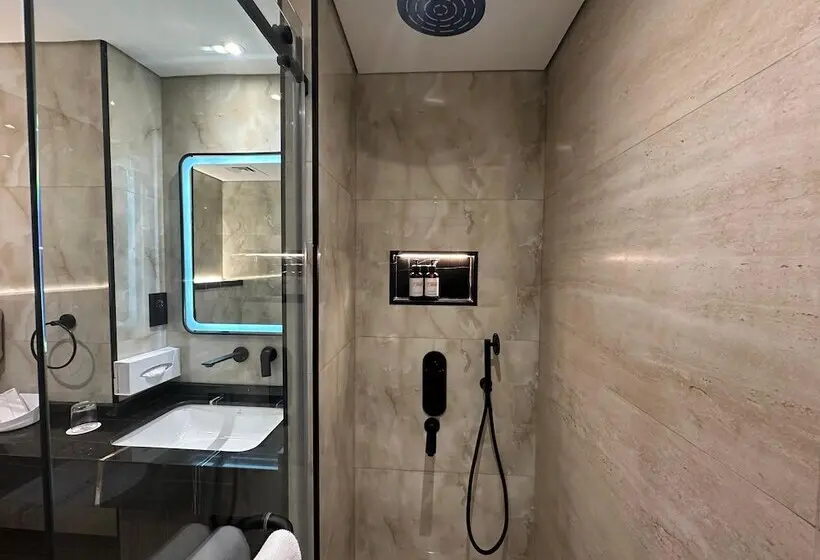 اتاق استاندارد, Dubai Grand Hotel By Fortune, Dubai Airport