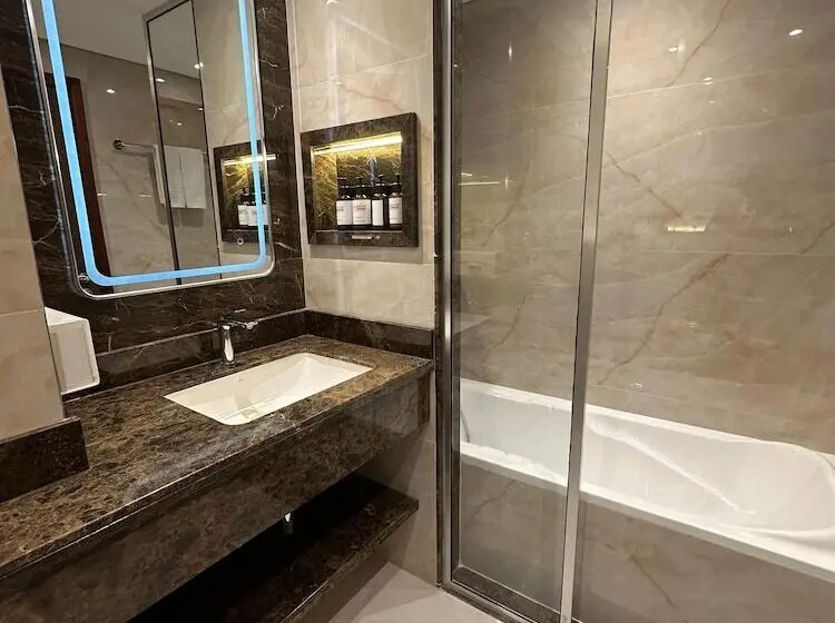 اتاق استاندارد, Dubai Grand Hotel By Fortune, Dubai Airport