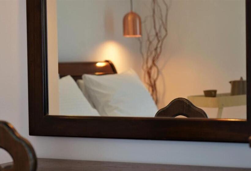 프레지덴셜 스위트, Acropol