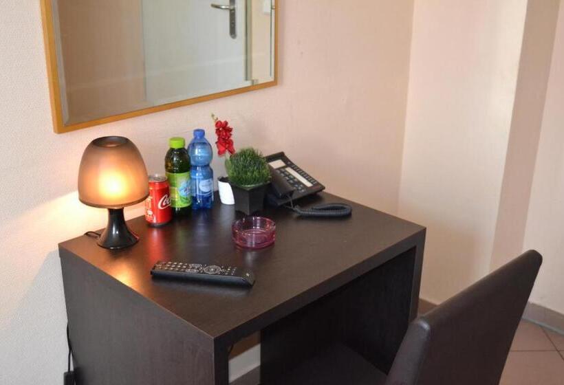 스탠다드 룸, Angel