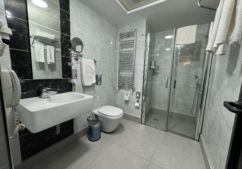 스탠다드 트리플 룸, Angel