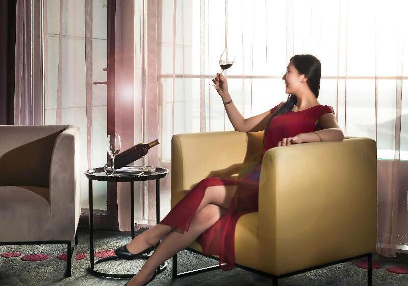 스탠다드 싱글 룸, Angel