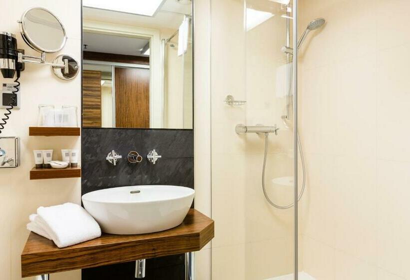 اتاق استاندارد یک نفره, Avalon Hotel & Conferences