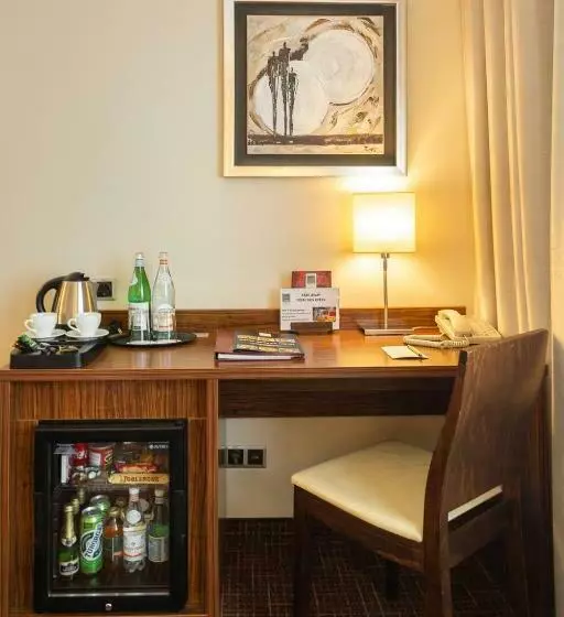 اتاق استاندارد یک نفره, Avalon Hotel & Conferences