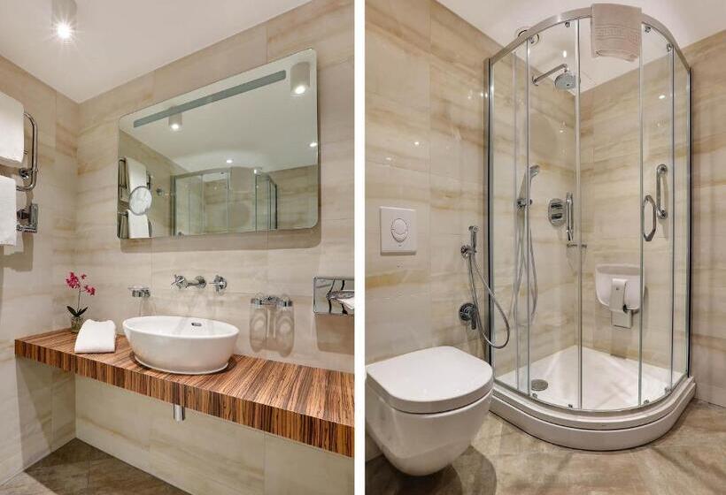 اتاق خانوادگی, Avalon Hotel & Conferences