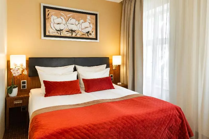 اتاق استاندارد یک نفره, Avalon Hotel & Conferences
