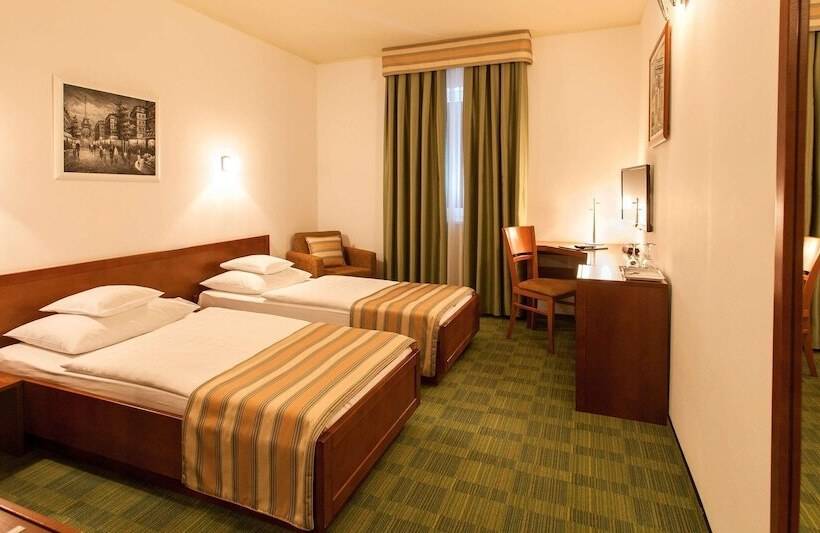 غرفة كومفورت, Best Western Airport Hotel Stella