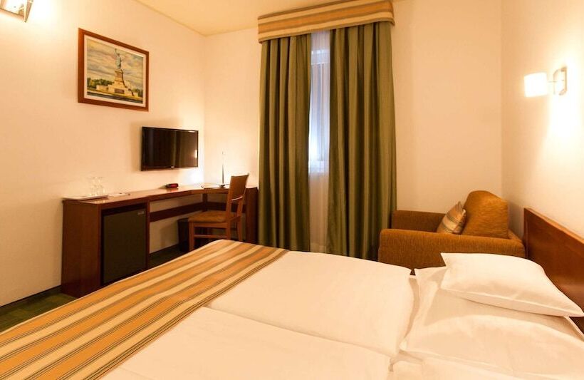 غرفة كومفورت, Best Western Airport Hotel Stella