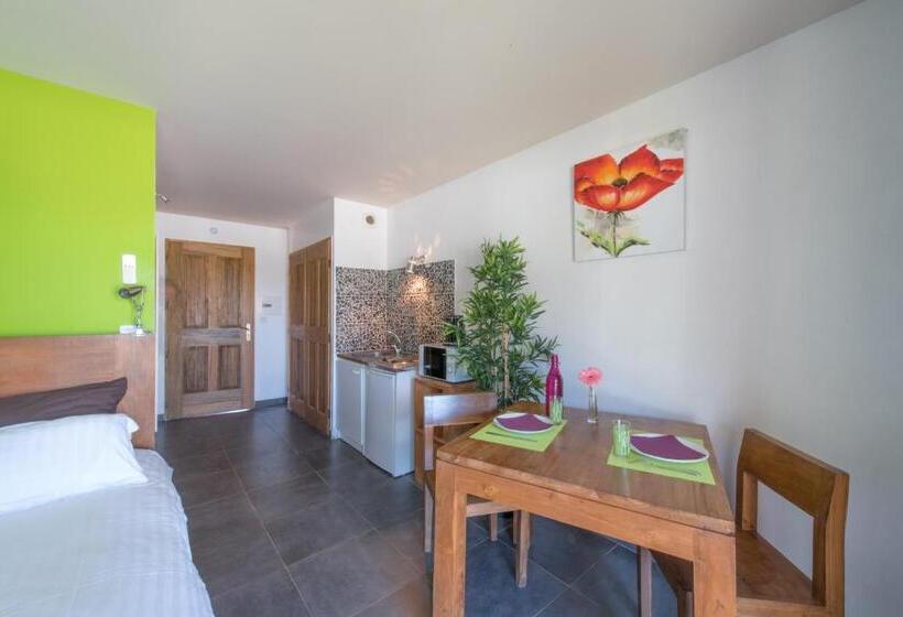 إستوديو قياسى, Hôtel Domaine Le Milos