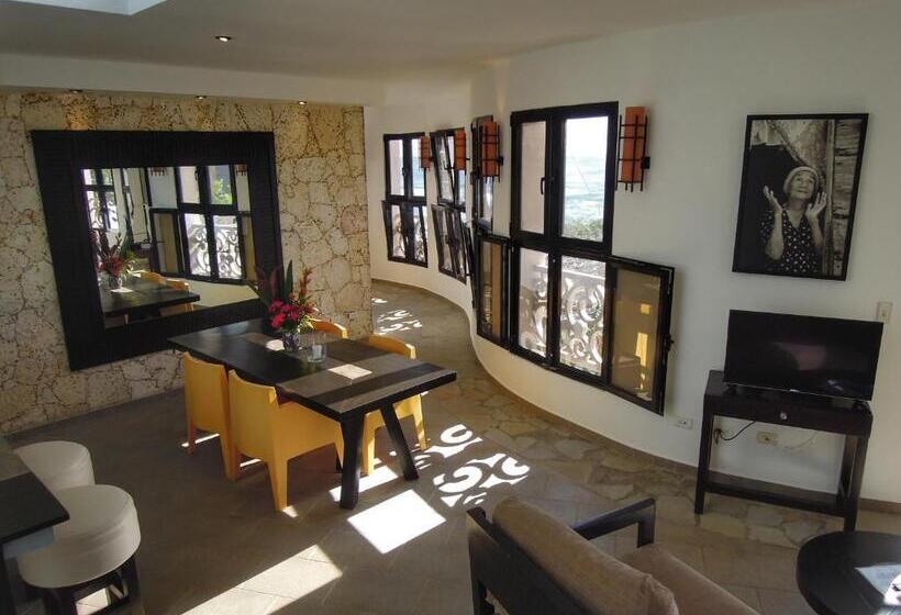 شقة دور أخير غرفتين نوم, El Magnifico