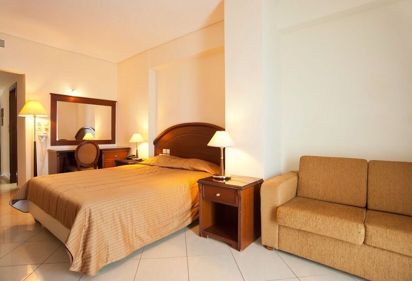 اتاق استاندارد سه نفره, Europa Beach