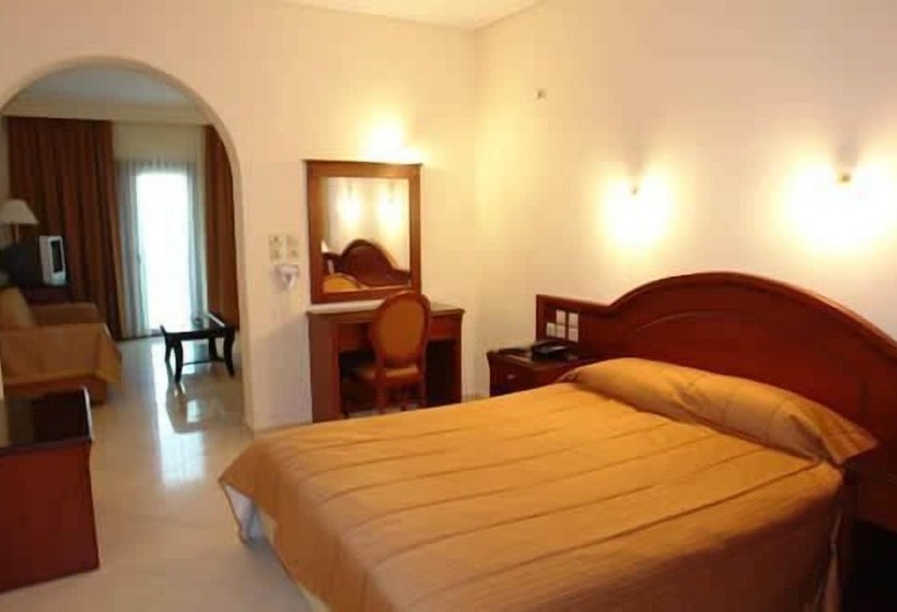 اتاق استاندارد سه نفره, Europa Beach