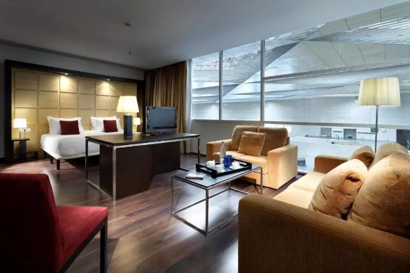 اتاق خانوادگی, Eurostars Zaragoza