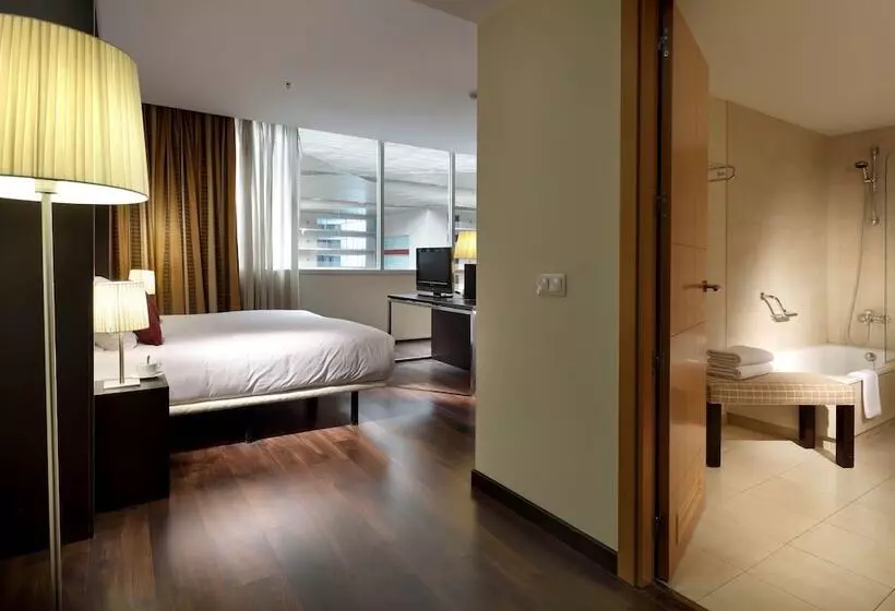 اتاق استاندارد سه نفره, Eurostars Zaragoza