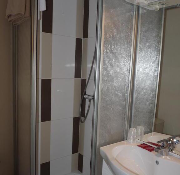 غرفة قياسية, Hôtel Patton