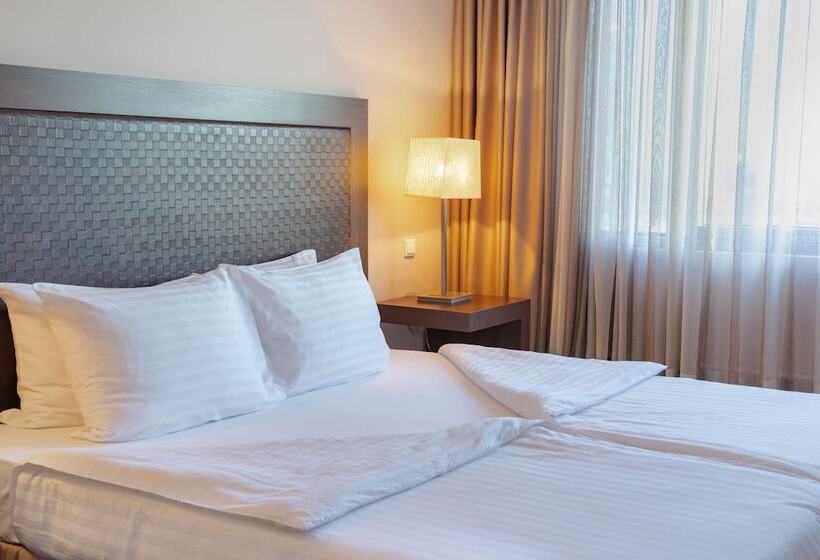 シティビューのスーペリアルーム, Metropolitan Hotel Sofia, A Member Of Radisson Individuals