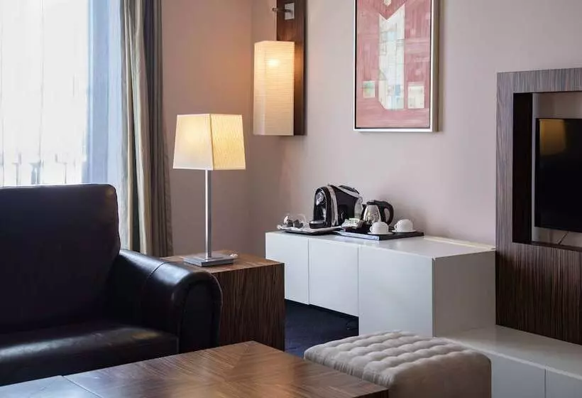 سوئیت با چشم‌انداز, Metropolitan Hotel Sofia, A Member Of Radisson Individuals