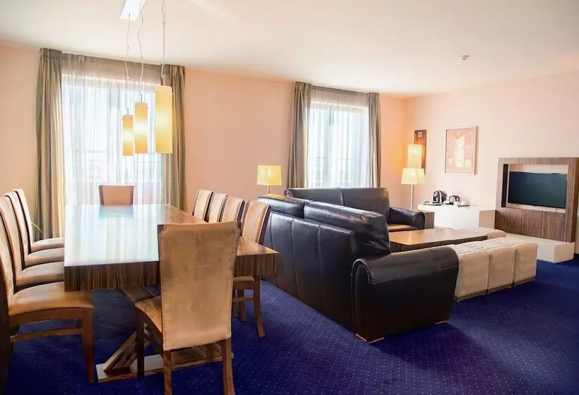سوئیت با چشم‌انداز, Metropolitan Hotel Sofia, A Member Of Radisson Individuals