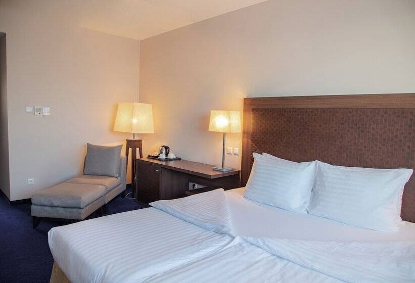 Семейный Номер, Metropolitan Hotel Sofia, A Member Of Radisson Individuals