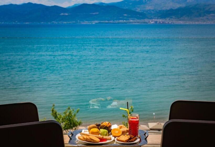 اتاق سه نفره سوپریور با چشمانداز دریا, Nafs