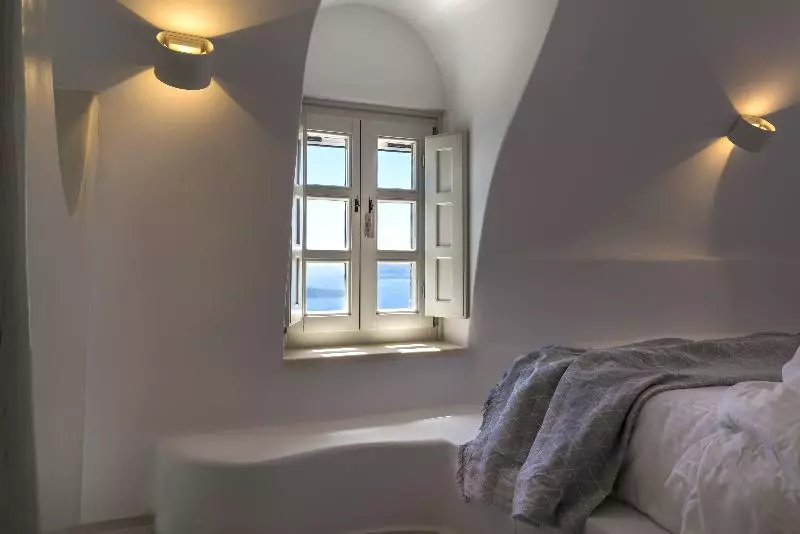 Juniorsviitti Näkymä, Nefeles Luxury Suites