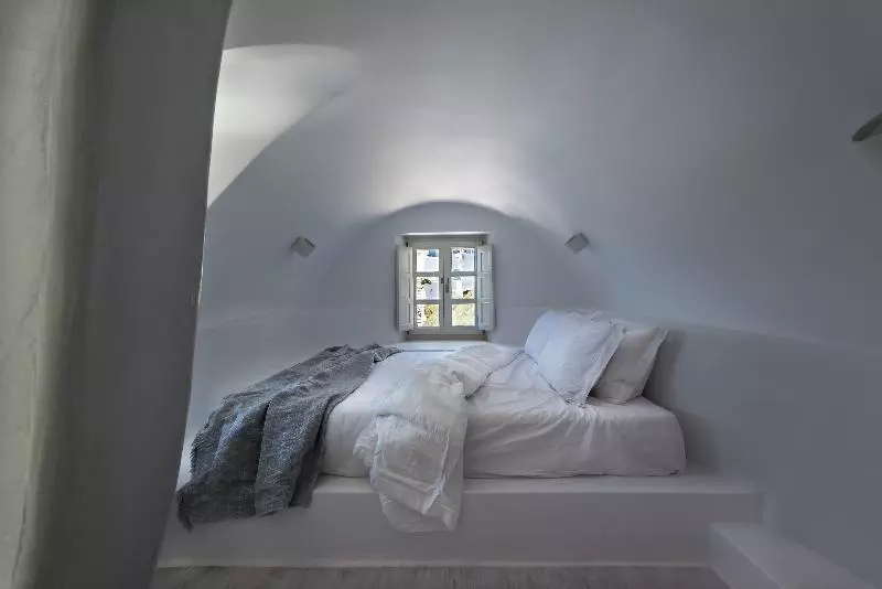 Juniorsviitti Näkymä, Nefeles Luxury Suites