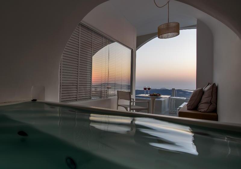 Люкс с Видом, Nefeles Luxury Suites