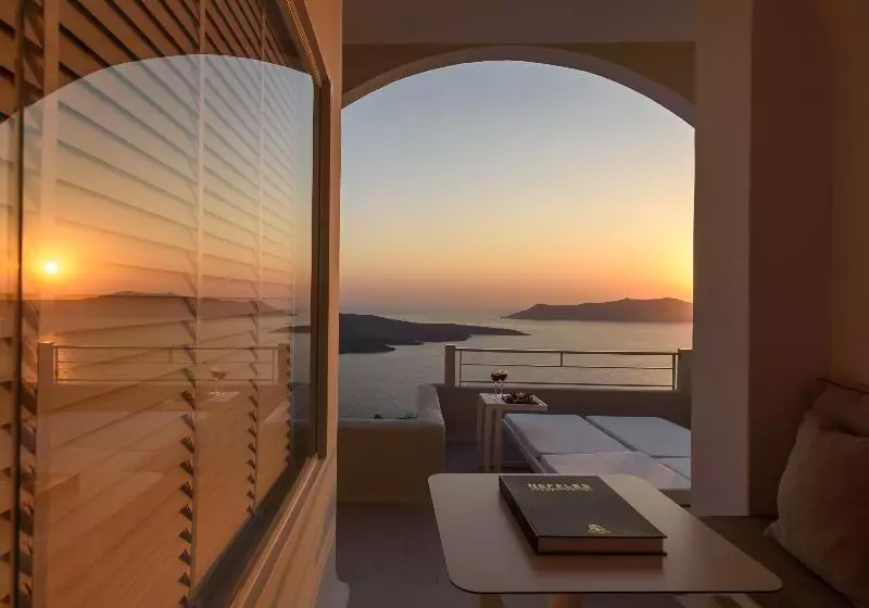Sviitti Näkymä, Nefeles Luxury Suites