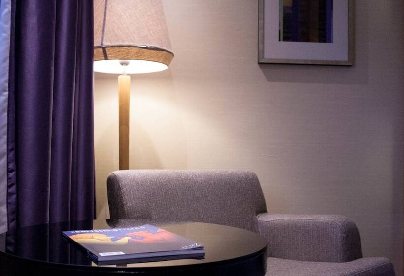 Номер Клуб, Sheraton Brussels Airport