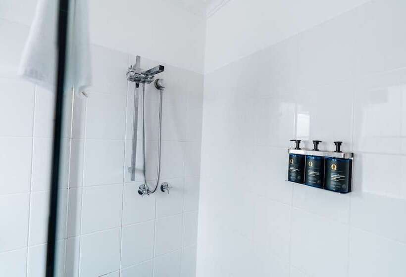 إستوديو قياسى, Uno Hotel Sydney