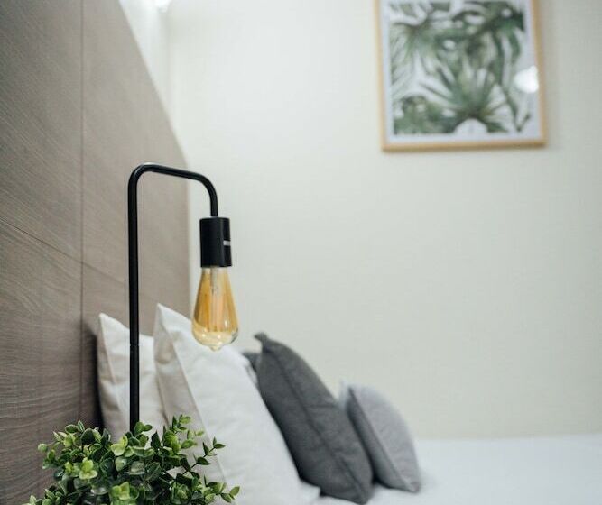 Студия Стандарт, Uno Hotel Sydney