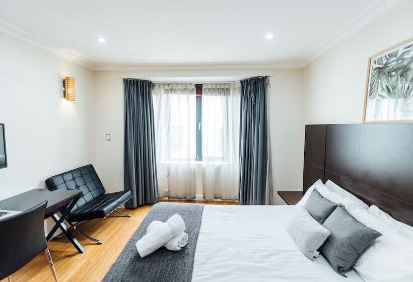 Номер Deluxe, Uno Hotel Sydney