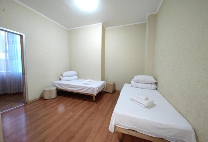 اتاق سوپریور, Zirka