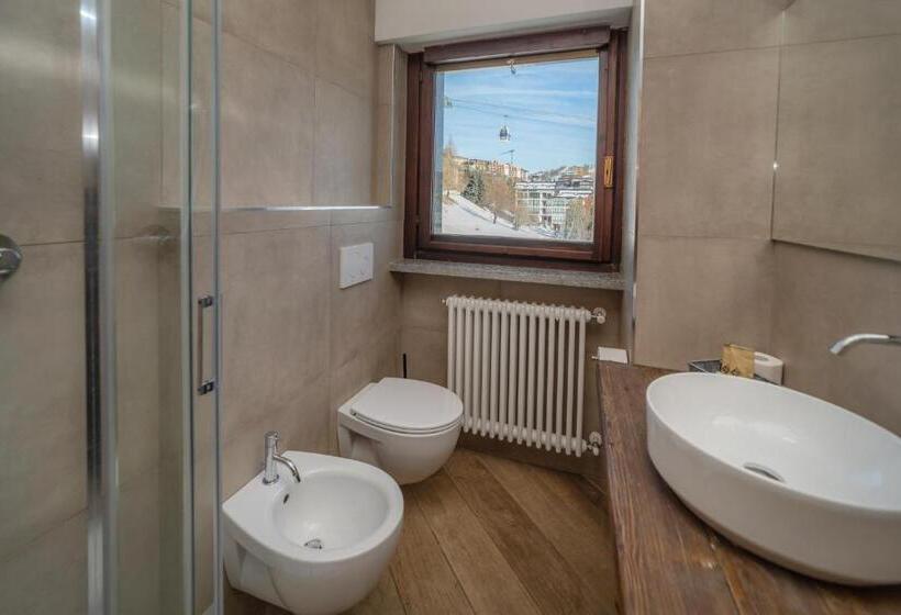 スタンダードルーム, Gran Roc