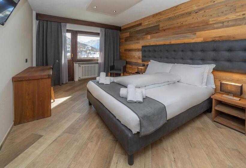 スタンダードルーム, Gran Roc