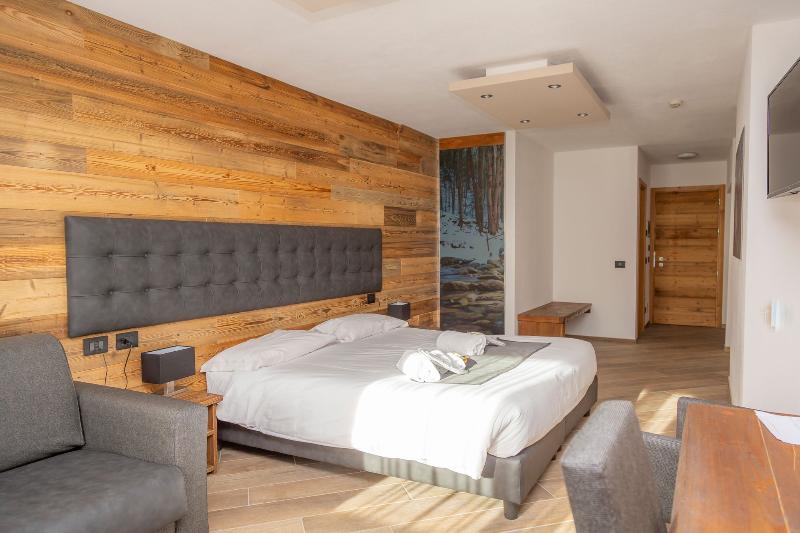 スタンダードトリプルルーム, Gran Roc