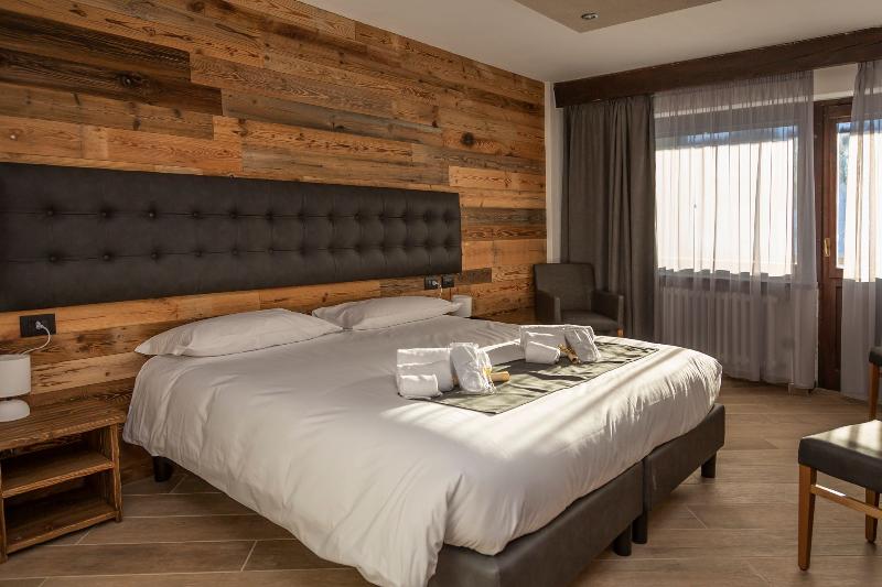 デラックスルーム, Gran Roc