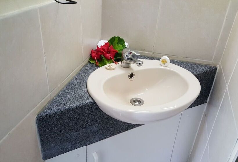 스탠다드 스튜디오, Grand West Villas