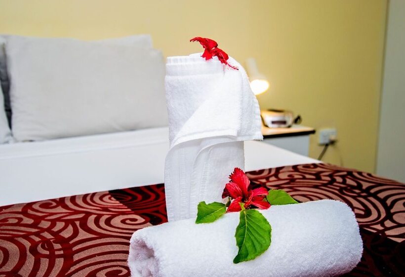 스탠다드 스튜디오, Grand West Villas