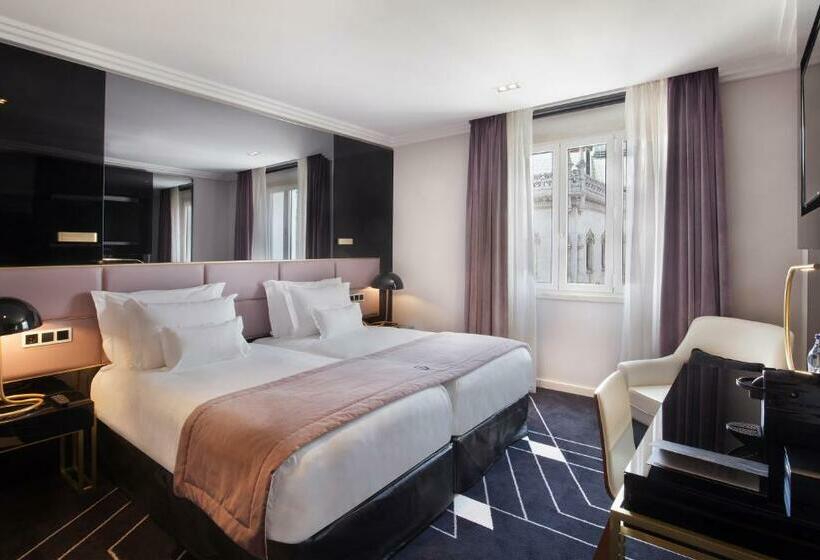 اتاق کلاسیک یک تخته, Altis Avenida