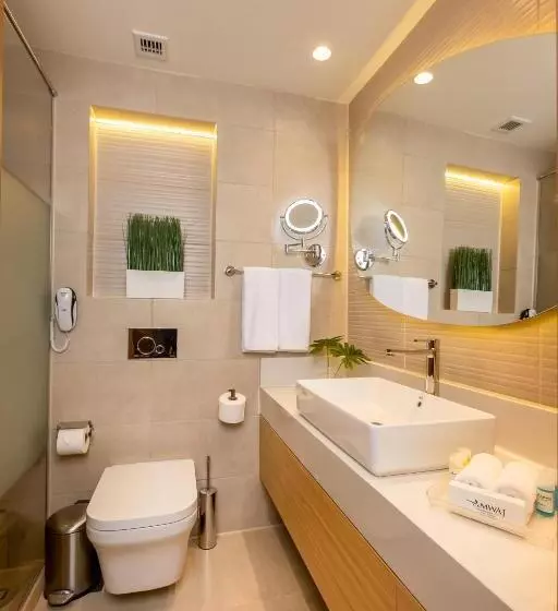 Standard swim-up room, Amwaj Oyoun Resort & Casino
