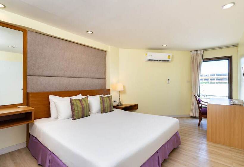 سوییت جونیور, Bella Villa Metro