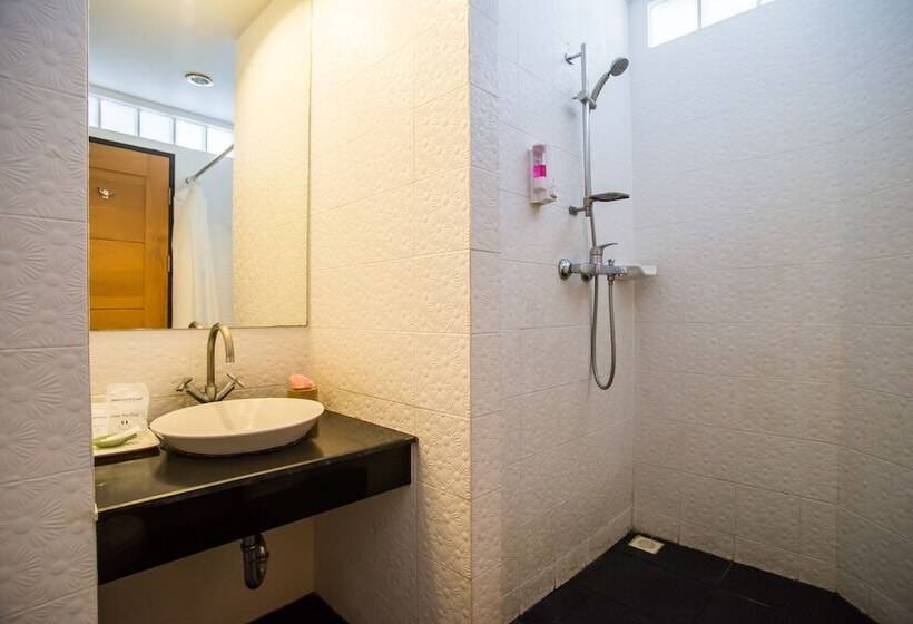 Family Suite, Bella Villa Metro