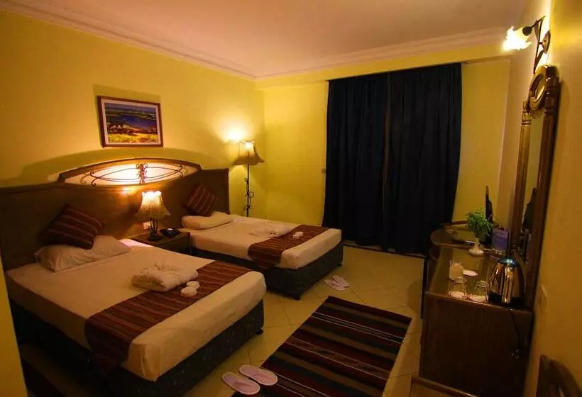 اتاق استاندارد با چشمانداز استخر, Coral Hills Resort Sharm Elsheikh