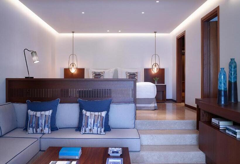 جناح جونيور مزوَّد بحمام سباحة, Elounda Peninsula Luxury Resort, Six Senses Spa