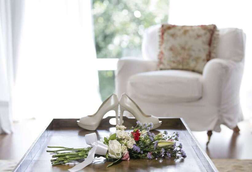 جناح ملكى, Estalagem St. Hubertus