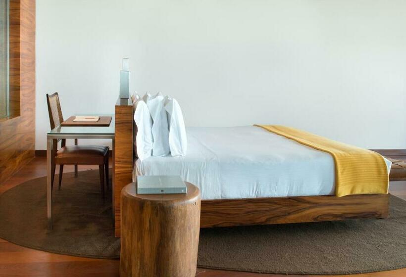 سوییت با چشم‌انداز دریا, Fasano Rio De Janeiro